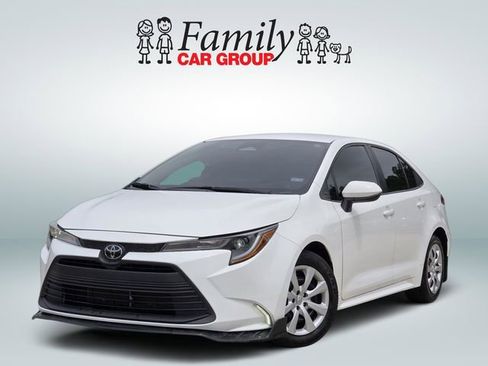 Used 2024 Toyota Corolla LE FWD image 1