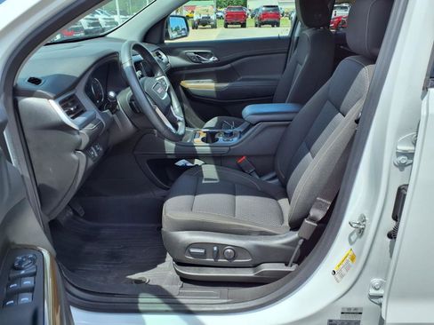 Used 2023 GMC Acadia SLE w/ Driver Convenience Package image 15