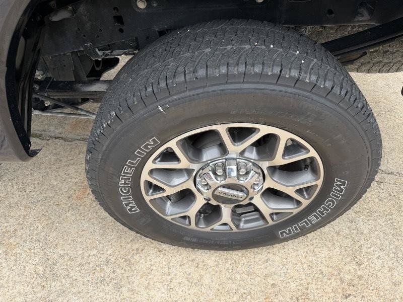 Used 2022 Ford F250 Lariat AWD/4WD image 8