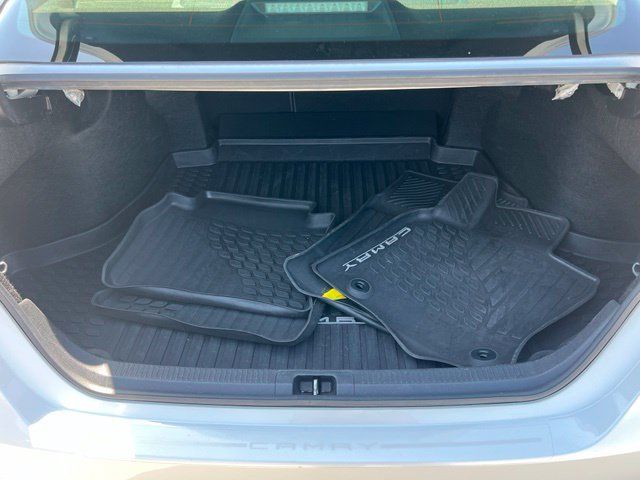 Used 2019 Toyota Camry XSE FWD image 37