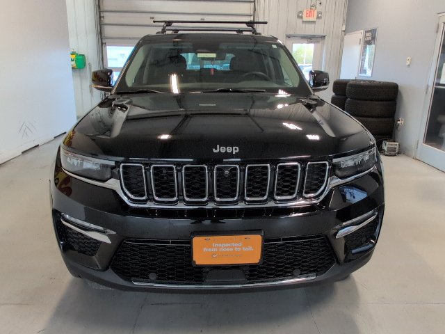 Used 2024 Jeep Grand Cherokee Limited w/ Luxury Tech Group II AWD/4WD image 8