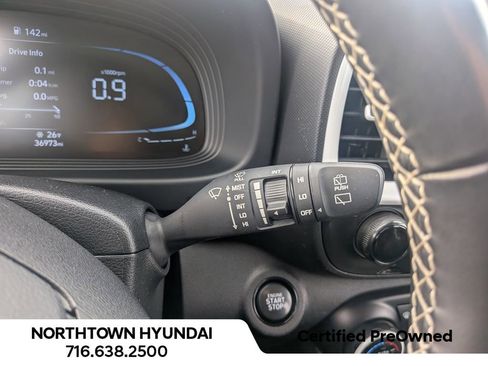 Certified 2023 Hyundai Venue Limited w/ Cargo Package image 28