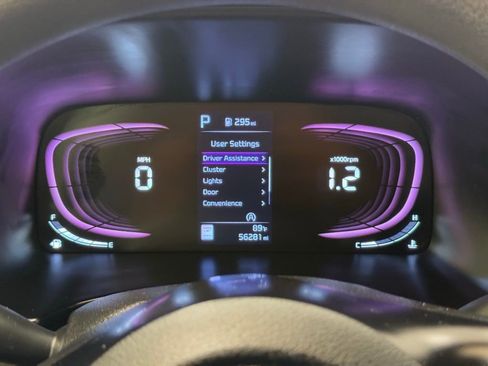 Used 2023 Kia Soul LX image 29