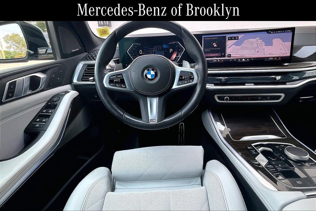 Used 2025 BMW X5 xDrive40i w/ M Sport Package AWD/4WD image 6