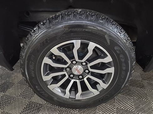 Used 2019 GMC Sierra 1500 AT4 AWD/4WD image 13