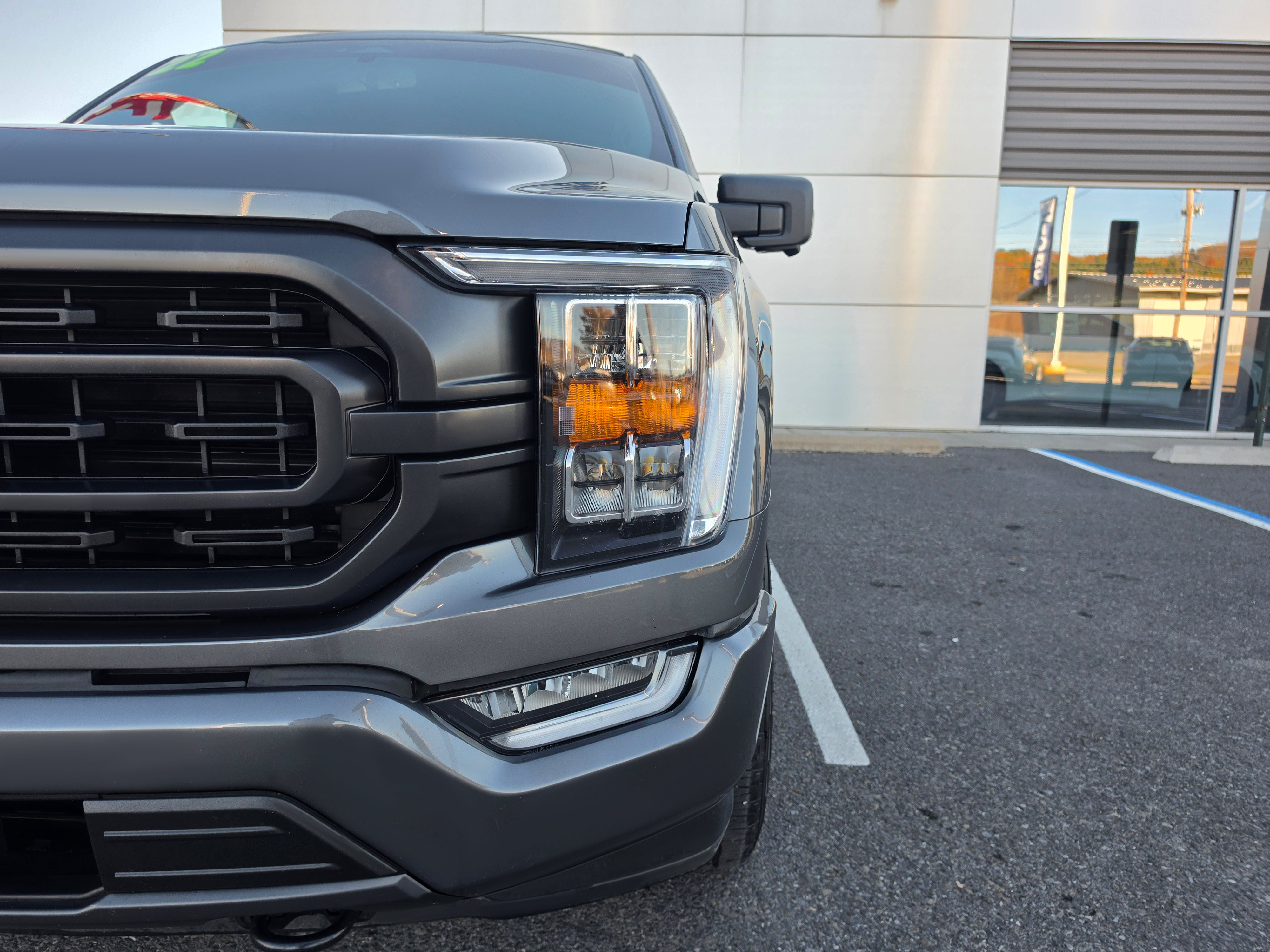 Used 2022 Ford F150 XLT w/ Equipment Group 302A High AWD/4WD image 10