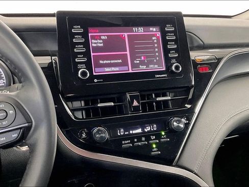 Used 2024 Toyota Camry SE w/ Convenience Package FWD image 8