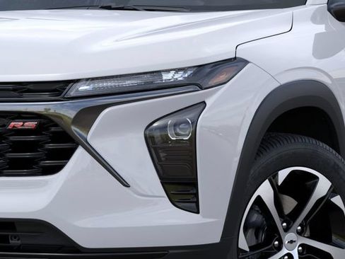 New 2026 Chevrolet Trax RS w/ Driver Confidence Package FWD image 11