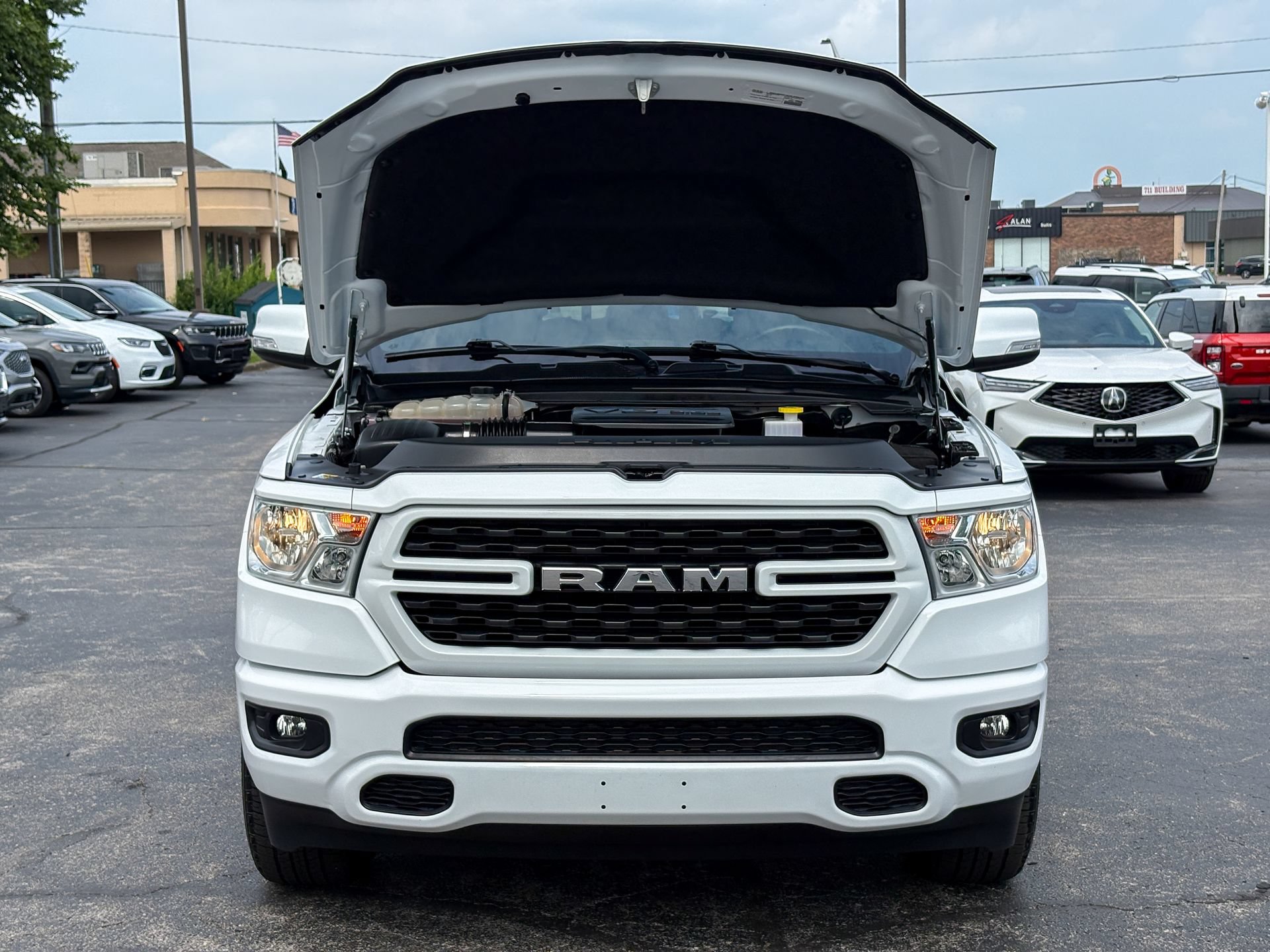 Used 2022 RAM 1500 Big Horn AWD/4WD image 34
