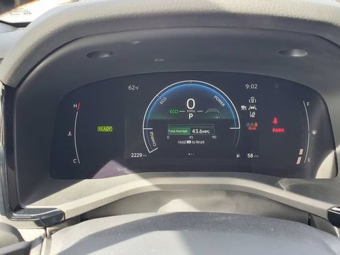 Used 2026 Toyota Camry SE FWD image 22