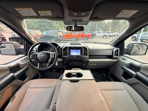 Used 2018 Ford F150 XLT w/ Equipment Group 302A Luxury AWD/4WD image 15