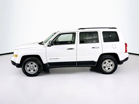 Used 2014 Jeep Patriot Sport w/ Power Value Group FWD image 3