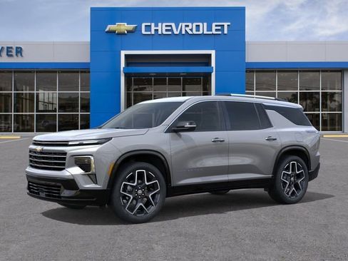 New 2026 Chevrolet Traverse High Country FWD image 2