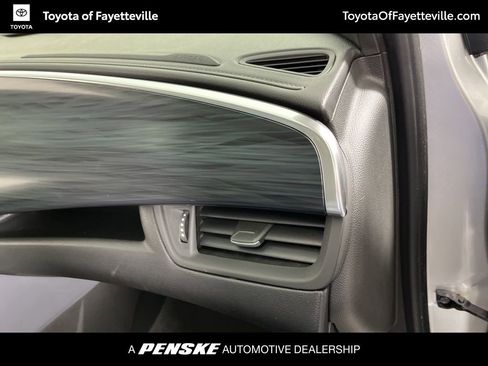 Used 2019 Buick Envision Essence image 19