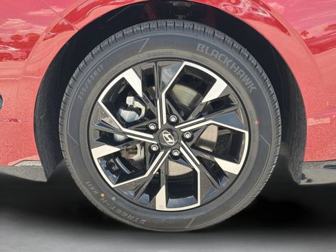 Used 2025 Hyundai Sonata SEL FWD image 32