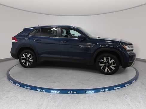 Used 2022 Volkswagen Atlas Cross Sport SE AWD/4WD image 5