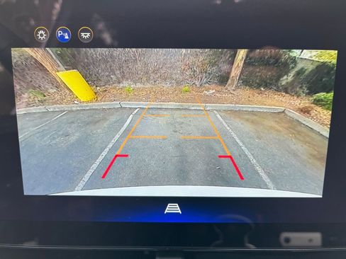 Used 2025 Chevrolet Equinox LT image 17