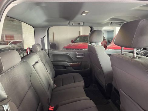 Used 2018 GMC Sierra 1500 SLE w/ SLE Value Package image 26