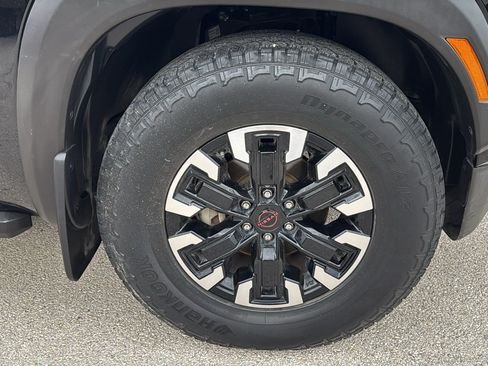 Used 2022 Nissan Frontier Pro-X RWD image 30