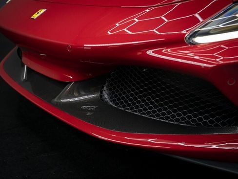 Used 2021 Ferrari F8 Tributo RWD image 10