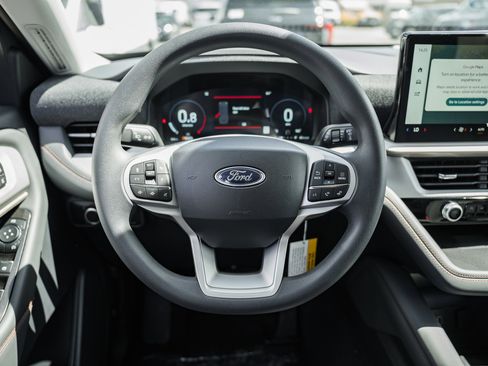 New 2026 Ford Explorer Active image 30
