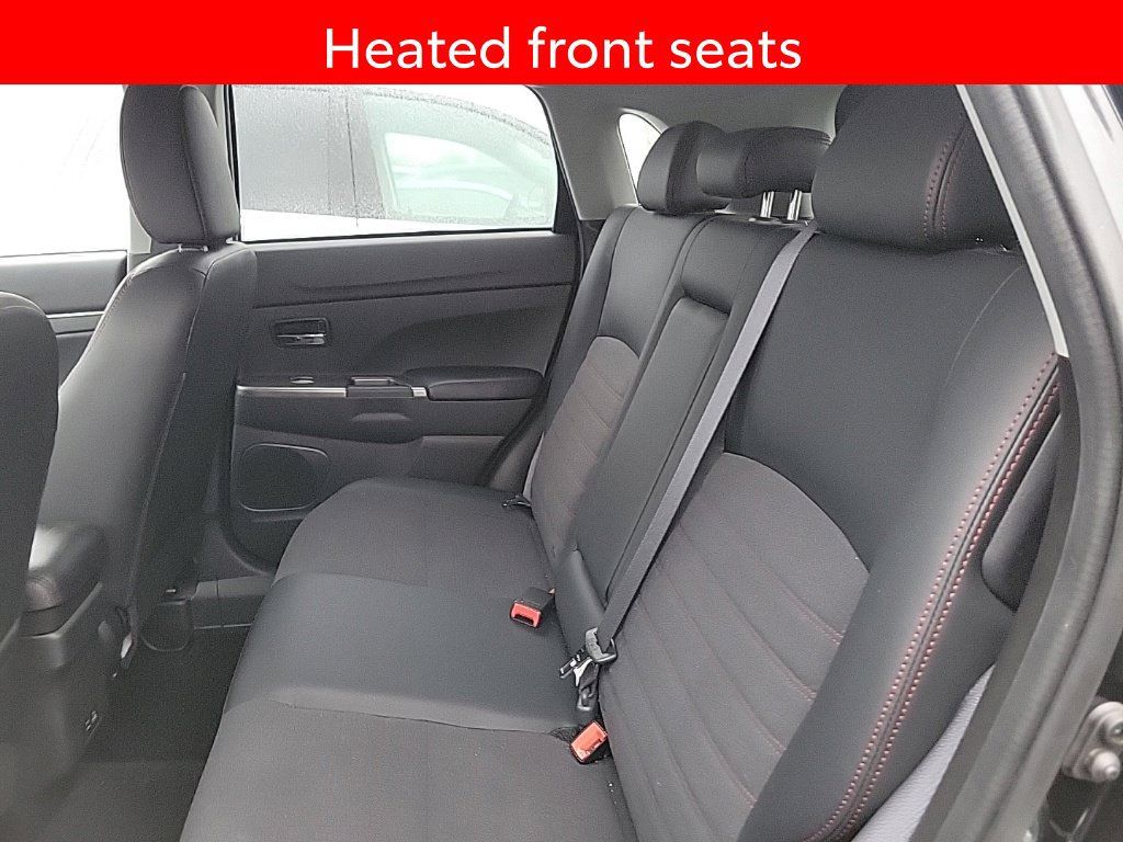 Used 2024 Mitsubishi Outlander Sport SE AWD/4WD image 13