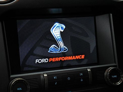 Used 2020 Ford Mustang Shelby GT500 w/ Technology Package image 33