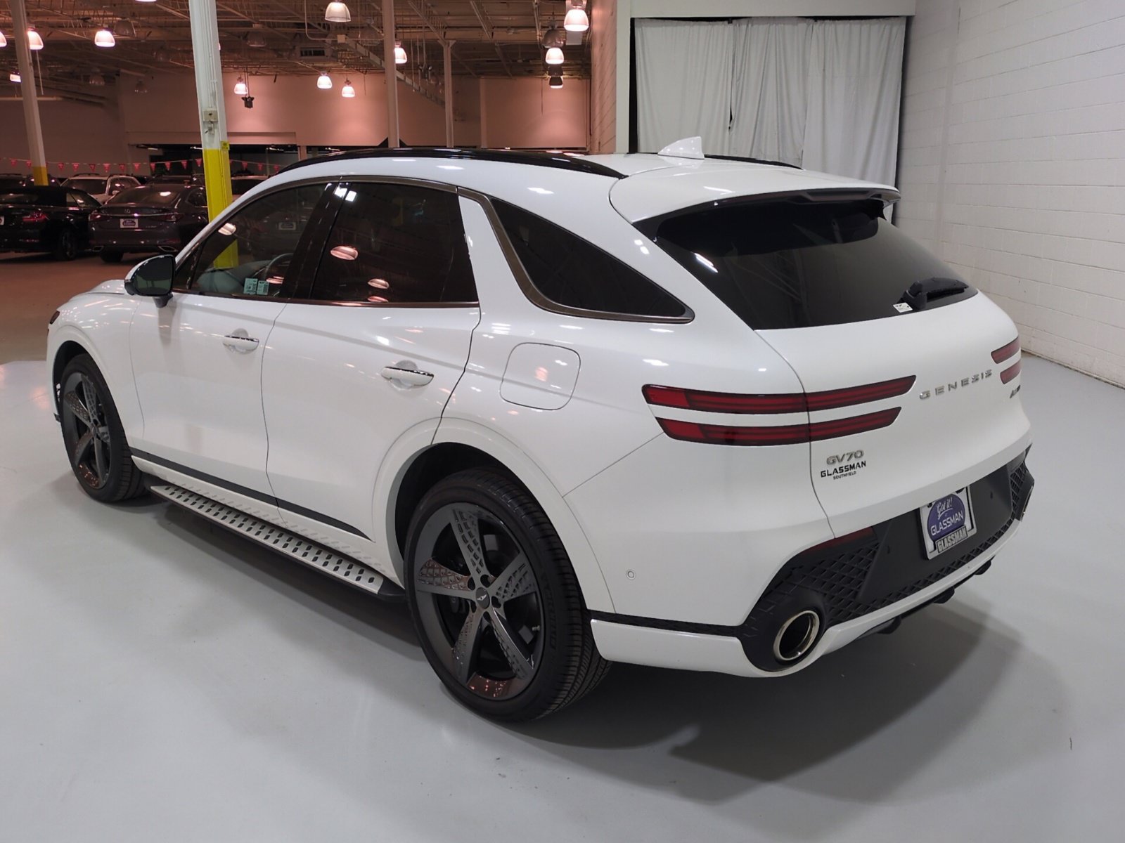 Certified 2025 Genesis GV70 3.5T Sport w/ Sport Prestige Package AWD/4WD image 5
