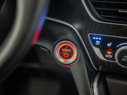 Used 2019 Honda Accord Touring image 23