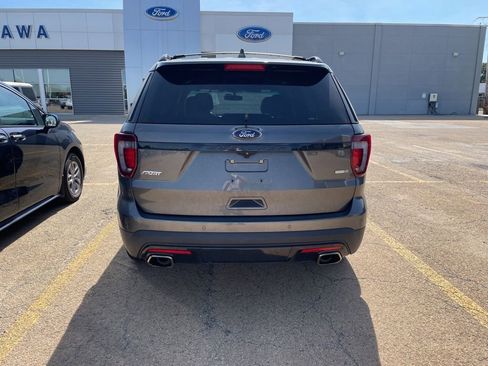 Used 2016 Ford Explorer Sport w/ Equipment Group 401A AWD/4WD image 3