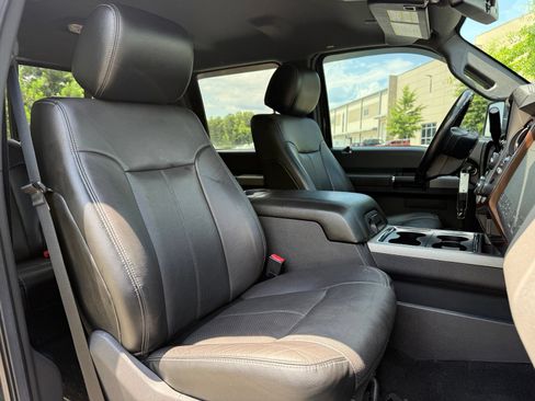 Used 2016 Ford F250 Lariat w/ Chrome Package AWD/4WD image 35
