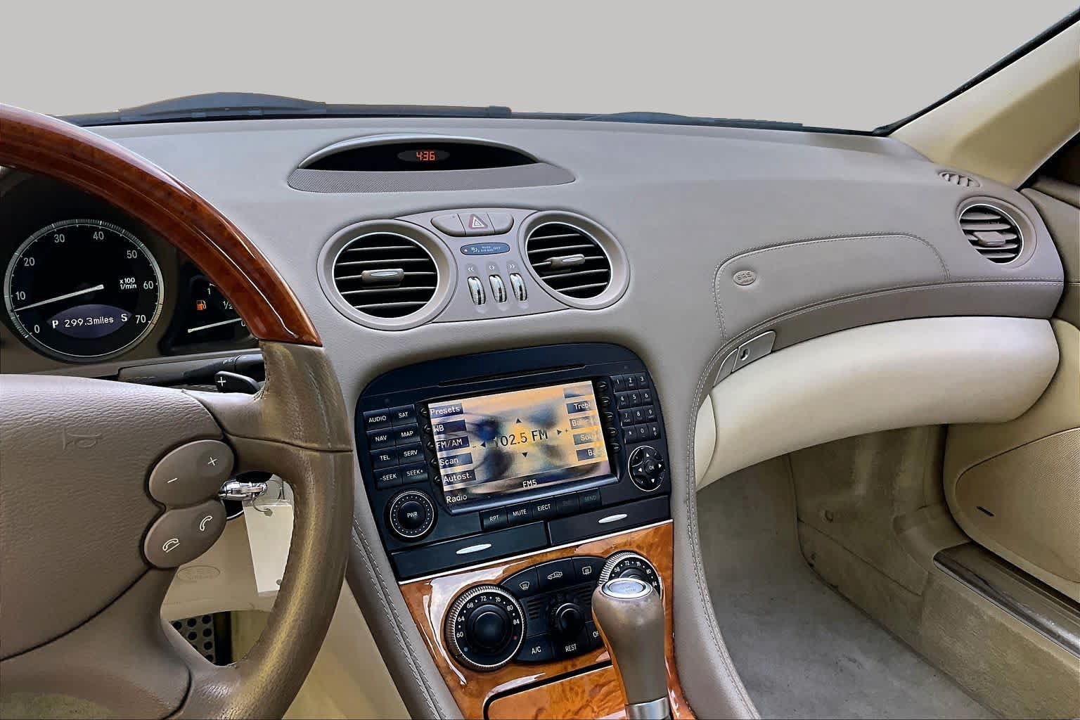 Used 2007 Mercedes-Benz SL 550 image 6