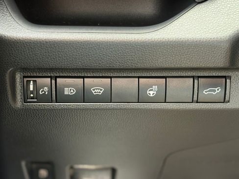 Used 2023 Toyota RAV4 SE w/ Weather & Moonroof Package image 26