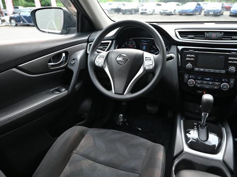 Used 2015 Nissan Rogue SV AWD/4WD image 10