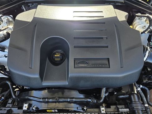 Used 2024 Land Rover Defender 110 X-Dynamic SE image 22