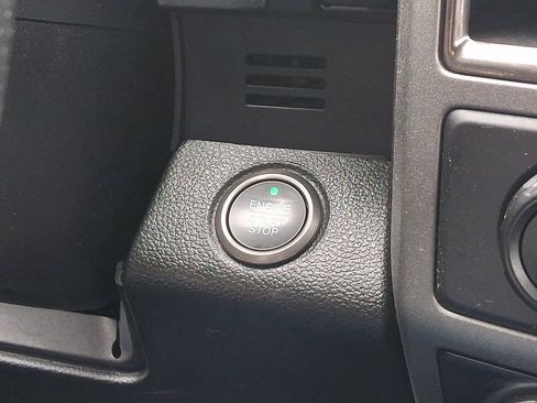 Used 2017 Ford F150 Raptor w/ Equipment Group 802A Luxury image 25