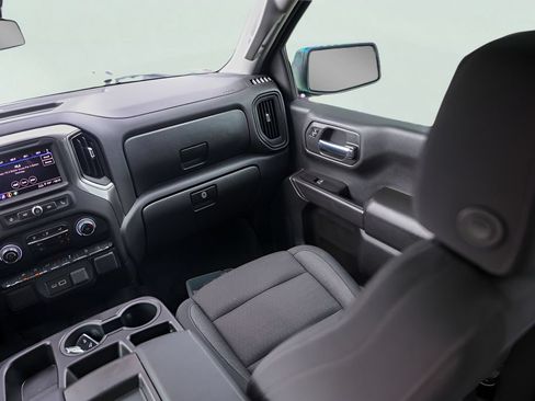 Used 2025 Chevrolet Silverado 1500 Custom Trail Boss w/ LPO, Dark Essentials Package AWD/4WD image 26