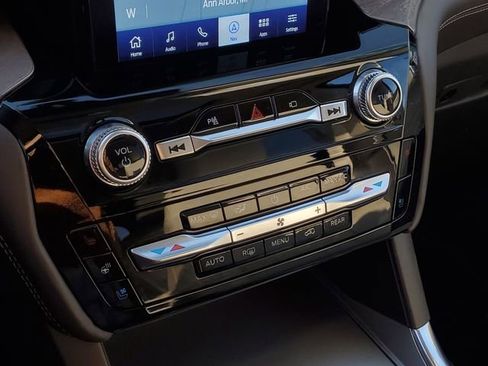 Certified 2023 Ford Explorer Platinum w/ Technology Package image 22