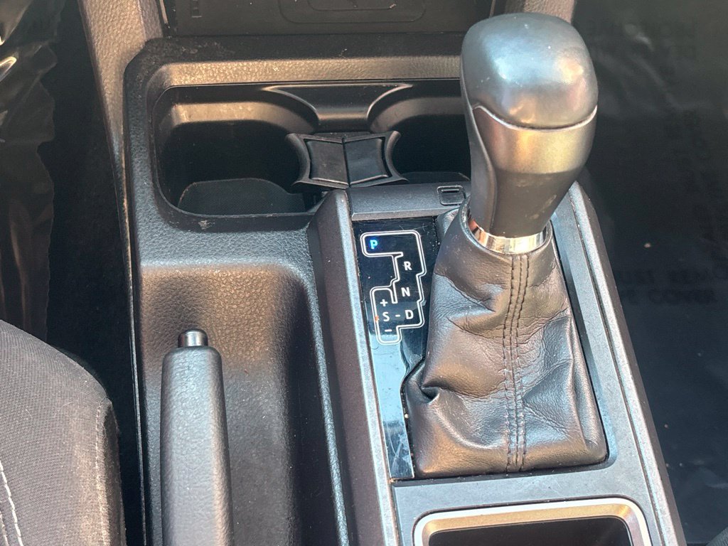 Used 2020 Toyota Tacoma TRD Off-Road AWD/4WD image 14