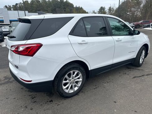 Used 2020 Chevrolet Equinox LS w/ LS Convenience Package image 5