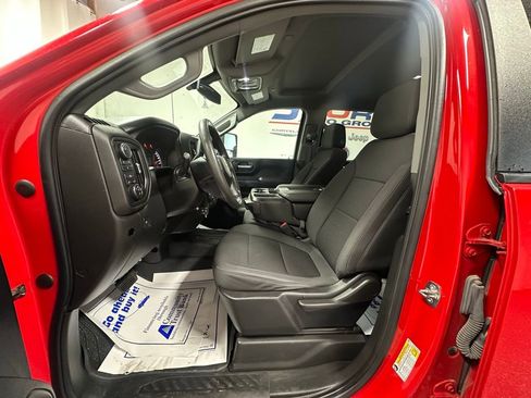 Used 2023 Chevrolet Silverado 2500 Custom w/ Custom Value Package image 11