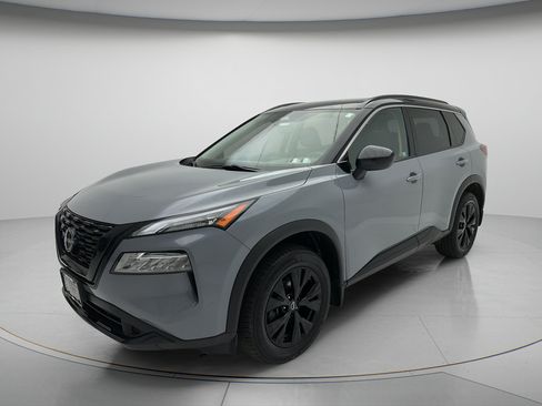 Used 2023 Nissan Rogue SV w/ SV Premium B Package AWD/4WD image 6