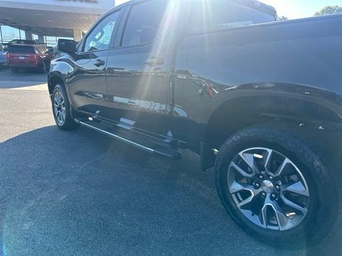 Used 2024 Chevrolet Silverado 1500 LT AWD/4WD image 2