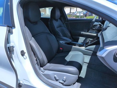 Used 2023 Lucid Air Pure AWD/4WD image 31