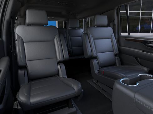 New 2026 Chevrolet Suburban Z71 w/ Comfort Package AWD/4WD image 47