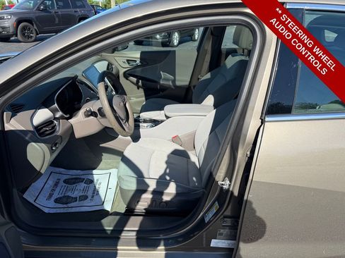 Used 2020 Chevrolet Malibu LT w/ LT True North Edition FWD image 12