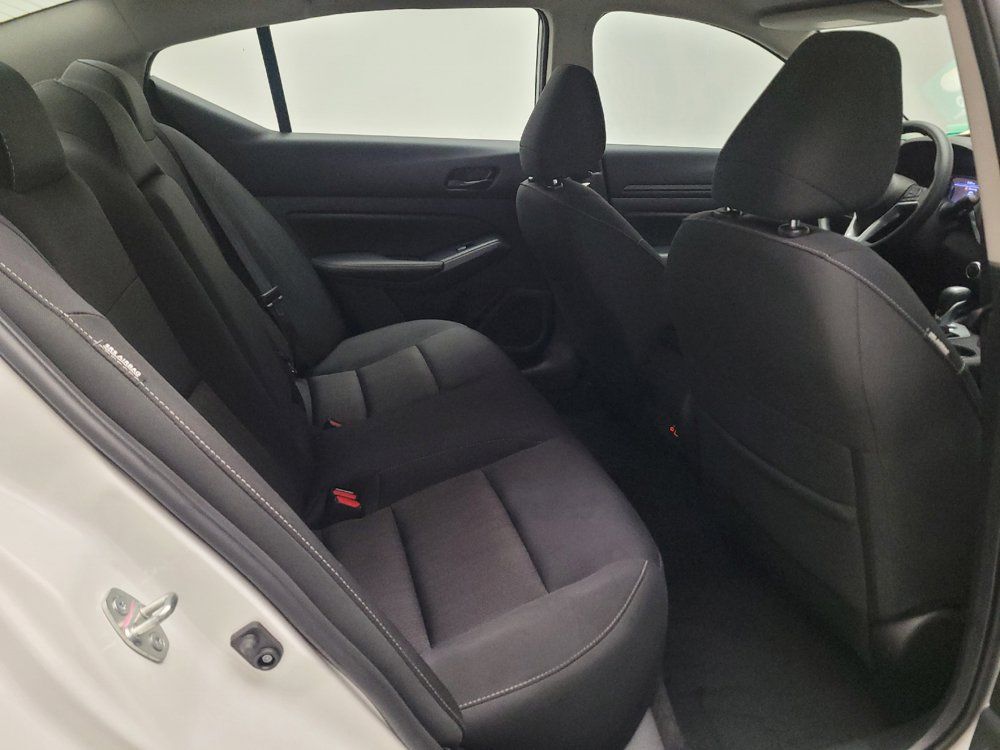 Used 2025 Nissan Altima 2.5 SV FWD image 19
