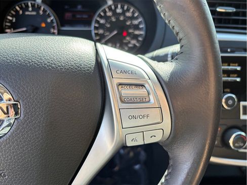 Used 2017 Nissan Altima 2.5 SV w/ Convenience Package image 21