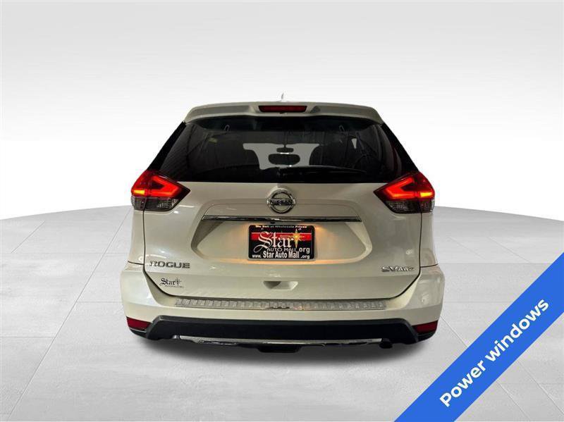Used 2017 Nissan Rogue SV w/ SV Premium Package AWD/4WD image 6