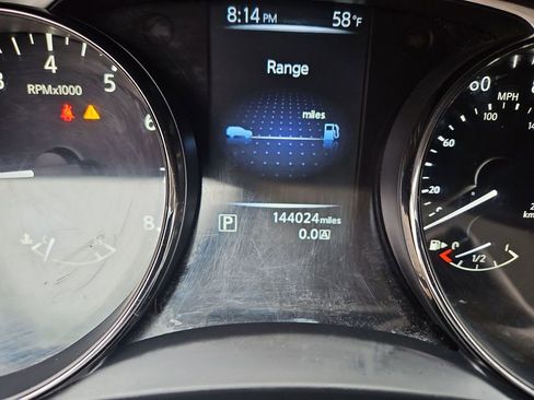 Used 2015 Nissan Rogue SV AWD/4WD image 16